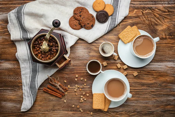 Cups Tasty Aromatic Coffee Cookies Wooden Table — Stock Photo, Image