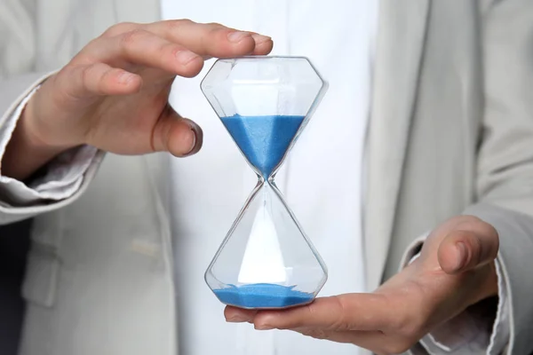 Office Worker Holding Hourglass Closeup — Stock Photo, Image