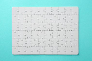 Renk arka plan üzerinde monte yapboz