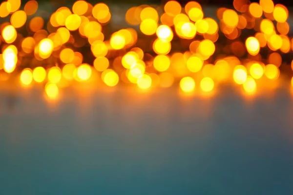 Zbliżenie Widok Tabeli Świecące Światła Bożego Narodzenia — Zdjęcie stockowe