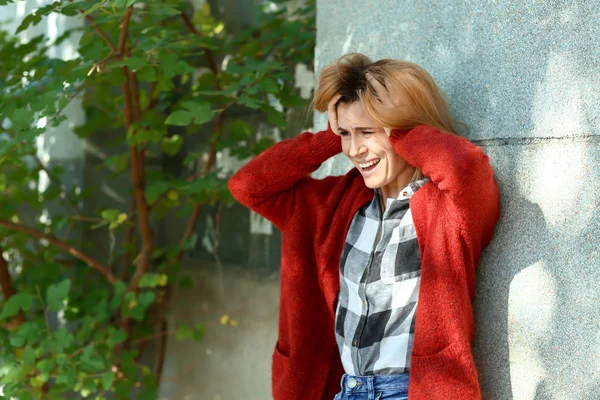 Mujer Teniendo Ataque Pánico Aire Libre — Foto de Stock