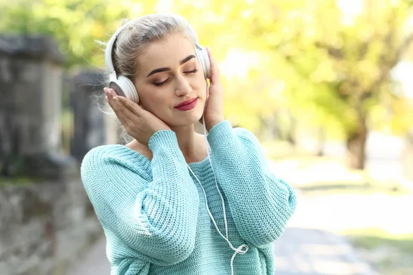 Beautiful Young Woman Listening Music Outdoors — Stock Photo, Image