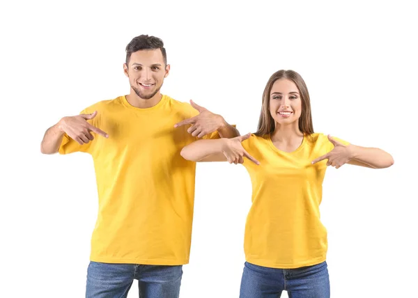 Jeune Homme Femme Shirts Élégants Sur Fond Blanc — Photo