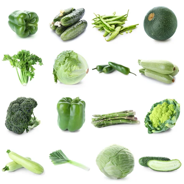 Diferentes Verduras Verdes Frescas Sobre Fondo Blanco — Foto de Stock