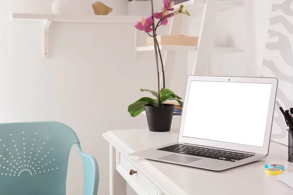 Workplace Laptop Table Home — Stock Photo, Image