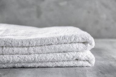 Gri tablo, closeup yumuşak havlu