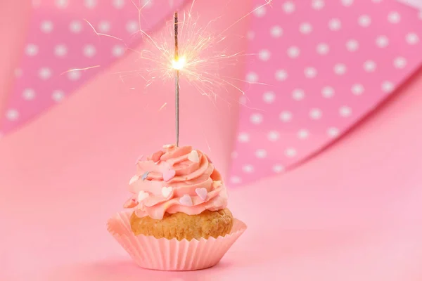 Tasty Birthday Cupcake Sparkler Color Background — Stock Photo, Image