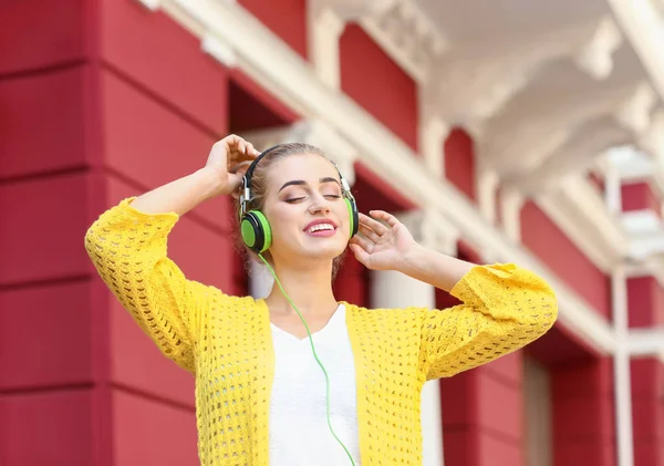 Beautiful Young Woman Listening Music Outdoors — Stock Photo, Image