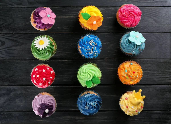 Tasty Cupcakes Dark Wooden Background — Stock Photo, Image