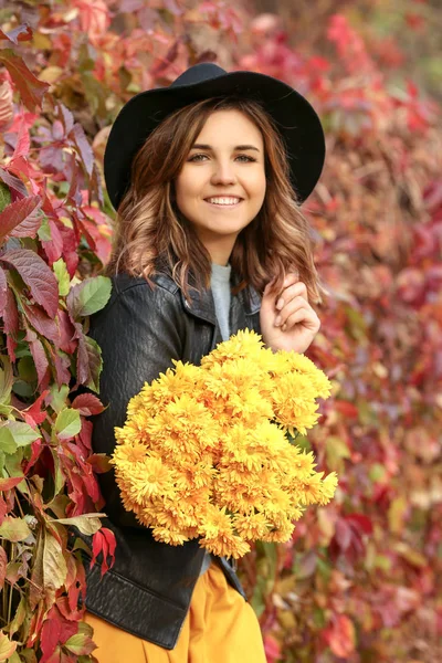 Beautiful Young Woman Yellow Flowers Autumn Park — Stock Photo, Image