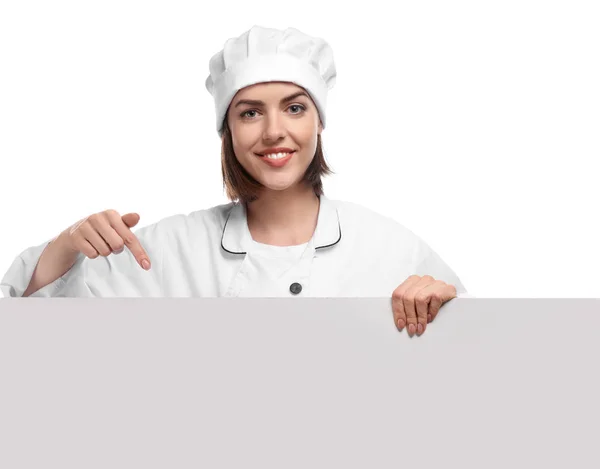 Jonge Vrouwelijke Chef Kok Met Lege Poster Witte Achtergrond — Stockfoto