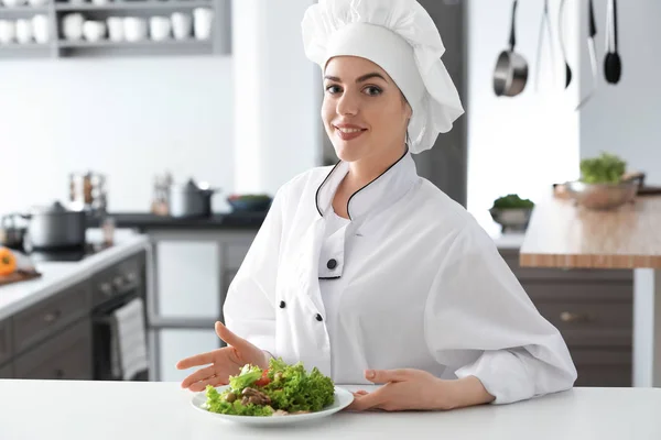 Young Female Chef Tasty Salad Kitchen — Stock Photo, Image