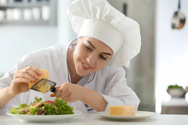 Young Female Chef Preparing Tasty Salad Kitchen — Stock Photo, Image