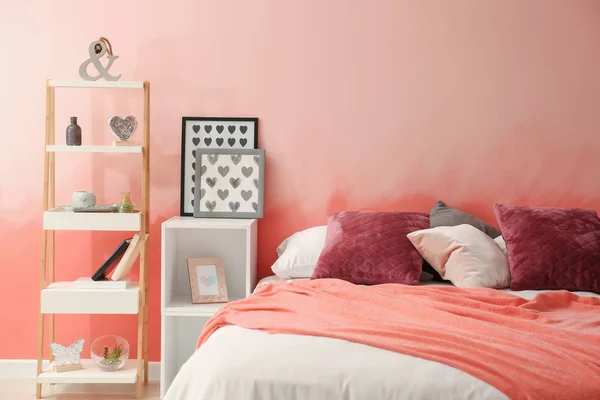 Interior Room Comfortable Bed Pink Wall — Stock Photo, Image