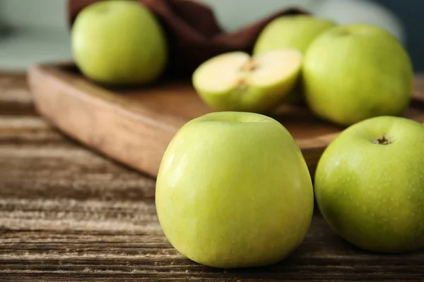 Ripe Tasty Apples Wooden Table — Stock Photo, Image