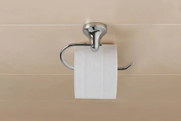 Rolle Toilettenpapier Der Toilette — Stockfoto