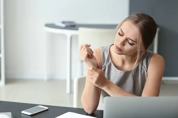 Young Woman Suffering Pain Wrist Workplace — Stock Photo, Image