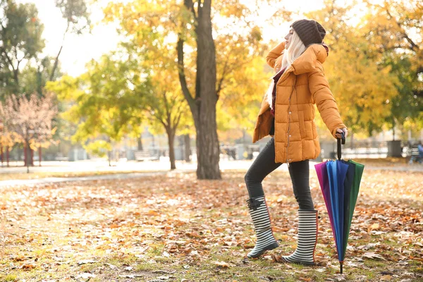 Beautiful Fashionable Woman Umbrella Autumn Park — Stock Photo, Image