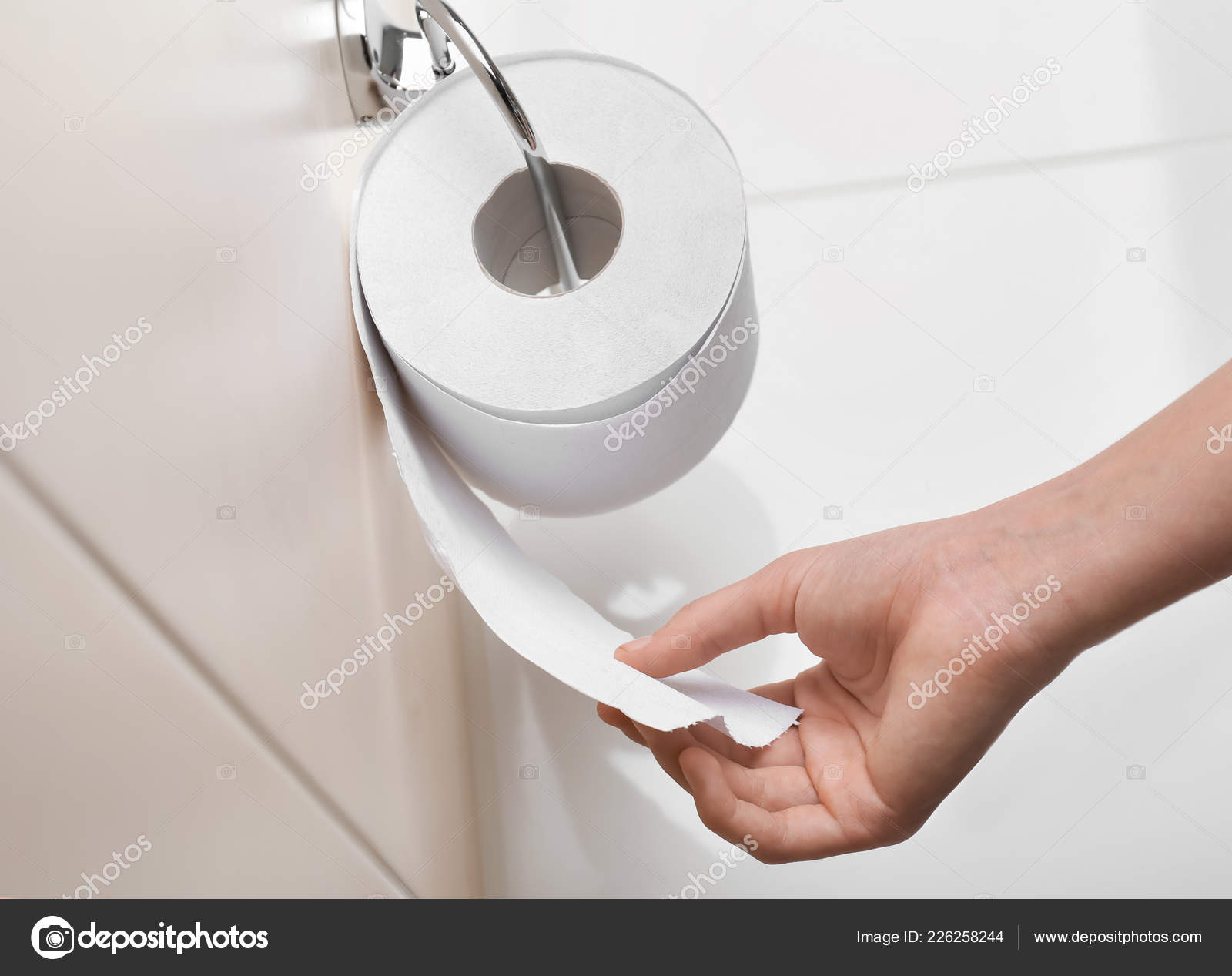 Закончилась туалетная бумага мемы. Лайф хайк для туалетной бумаги. В школе нет туалетной бумаги. Туалет нет бумаги. Toilet paper piece.