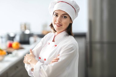 genç kadın Şef mutfak