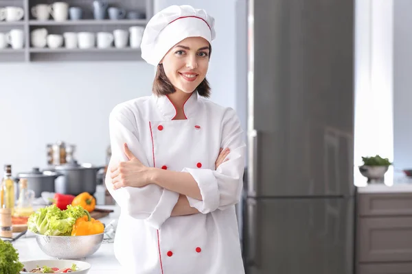 Young Female Chef Kitchen — Stock Photo, Image