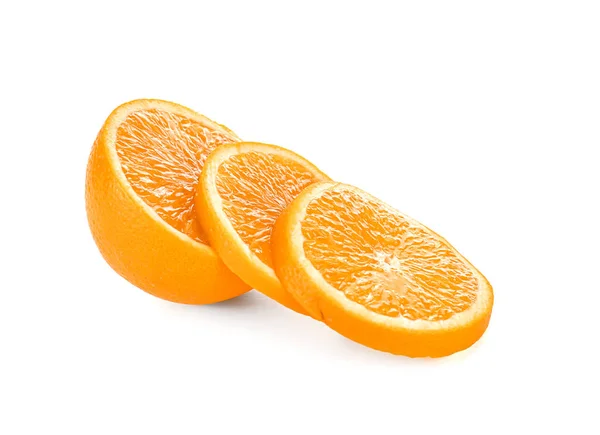 Lecker Geschnittene Orange Auf Weißem Hintergrund — Stockfoto