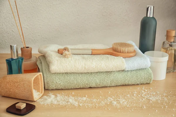 Clean Soft Towels Bath Accessories Wooden Table — Stock Photo, Image