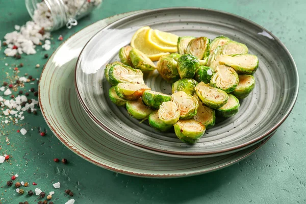 Plate Delicious Roasted Brussels Sprouts Table Closeup — Stock Photo, Image
