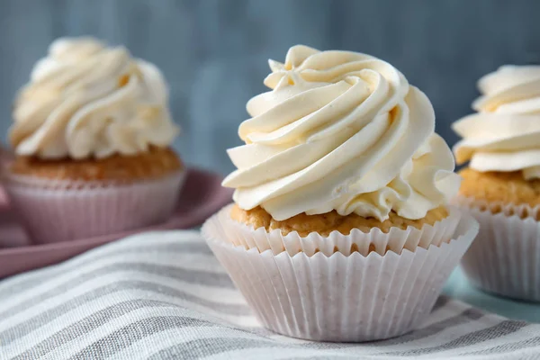 Delicious Cupcakes Plate — Stock Photo, Image