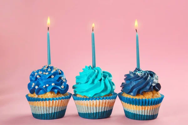 Tasty Birthday Cupcakes Burning Candles Color Background — Stock Photo, Image