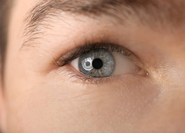 Joven Con Hermosos Ojos Primer Plano —  Fotos de Stock