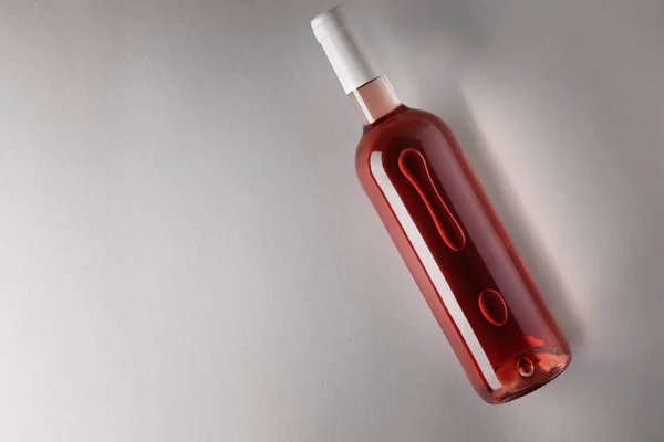 Bottle Pink Wine Grey Background — Stock Photo, Image