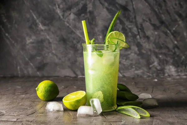 Glass Healthy Aloe Cocktail Grey Table — Stock Photo, Image