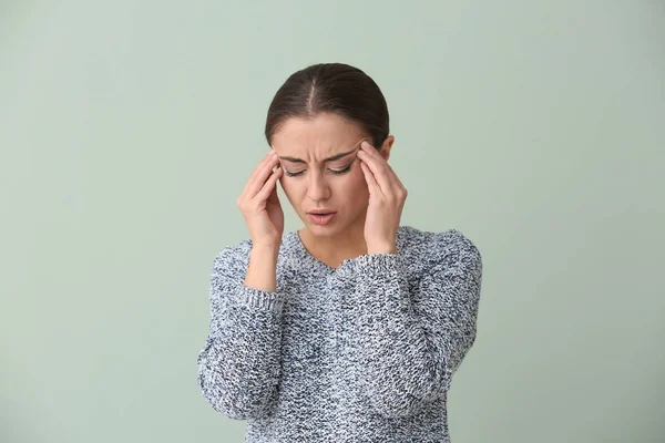 Woman Suffering Headache Color Background — Stock Photo, Image