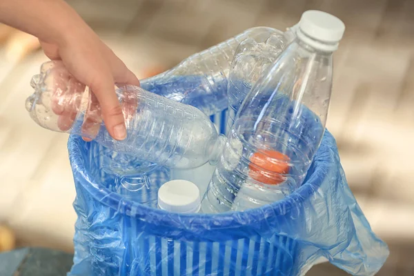 Young Woman Throwing Plastic Bottle Litter Bin Outdoors — Stock Photo, Image