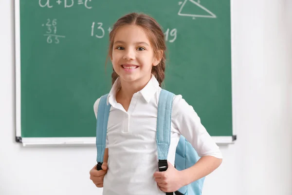 Jolie Fille Avec Sac Dos Classe — Photo