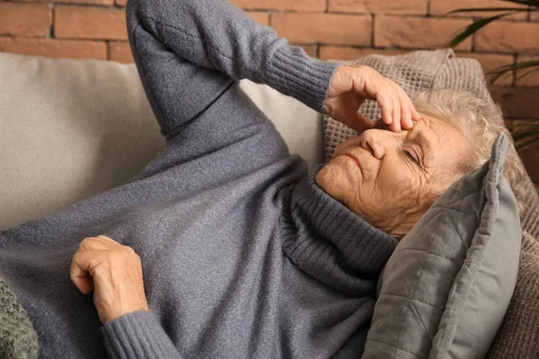 Senior Woman Suffering Headache Home — Stock Photo, Image