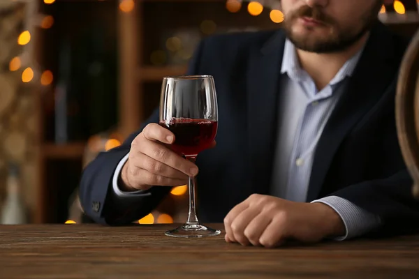 Man Drinking Wine Bar — Stock Photo, Image