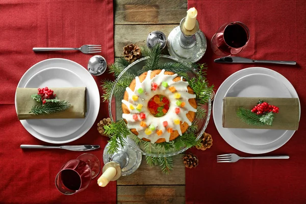 Beautiful Tasty Christmas Pie Festive Table — Stock Photo, Image