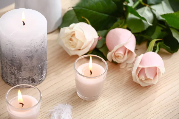 Burning Candles Beautiful Flowers Wooden Table — Stock Photo, Image