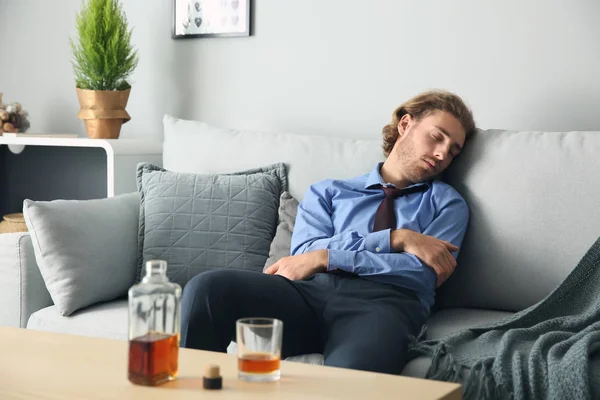 Drunk Man Sleeping Sofa Table Bottle Glass Whiskey Alcoholism Concept — Stock Photo, Image