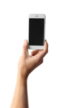 Holding cep telefonu beyaz arka plan üzerinde genç adam