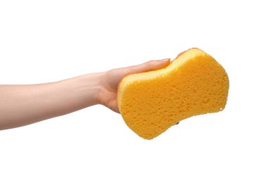 Sünger beyaz arka plan üzerinde tutan kadın