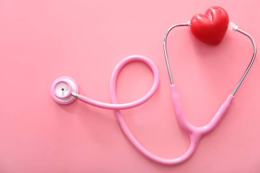 Yeşil spirulina tabletleri, portre