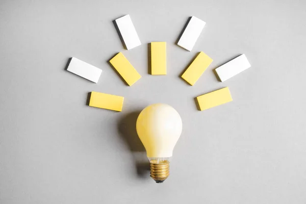 Creative Composition Light Bulb Color Blocks Grey Background — Stock Photo, Image