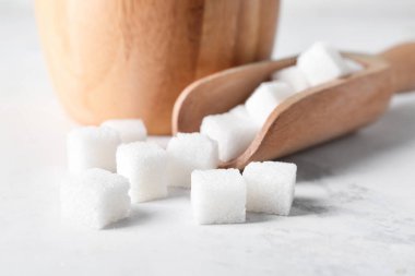 Masa lambası, closeup üzerinde kesme şeker ile kepçe