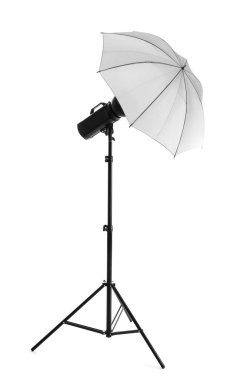 Beyaz arka plan üzerinde modern aydınlatma donanımları