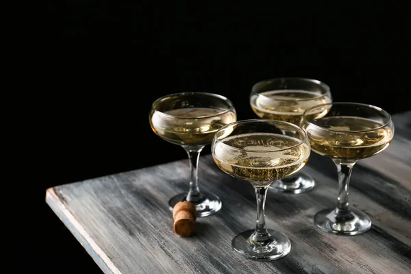 Glazen Champagne Houten Tafel — Stockfoto