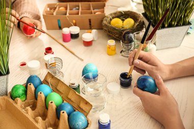 Tablo Easter yumurta boyama kadınlar