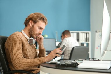 Bu ofiste çalışan uzman